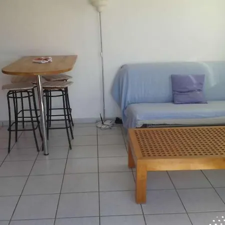 Sleeps 4 Wifi