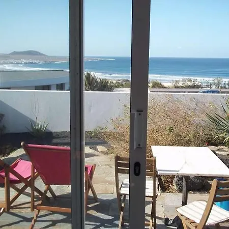 Sleeps 4 Wifi 別荘 カレタ・デ・ファマラ